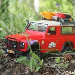 Land Rover Defender with WPL upgradeFree