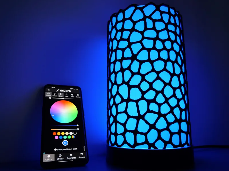 RGB Voronoi Lamp (WLED)